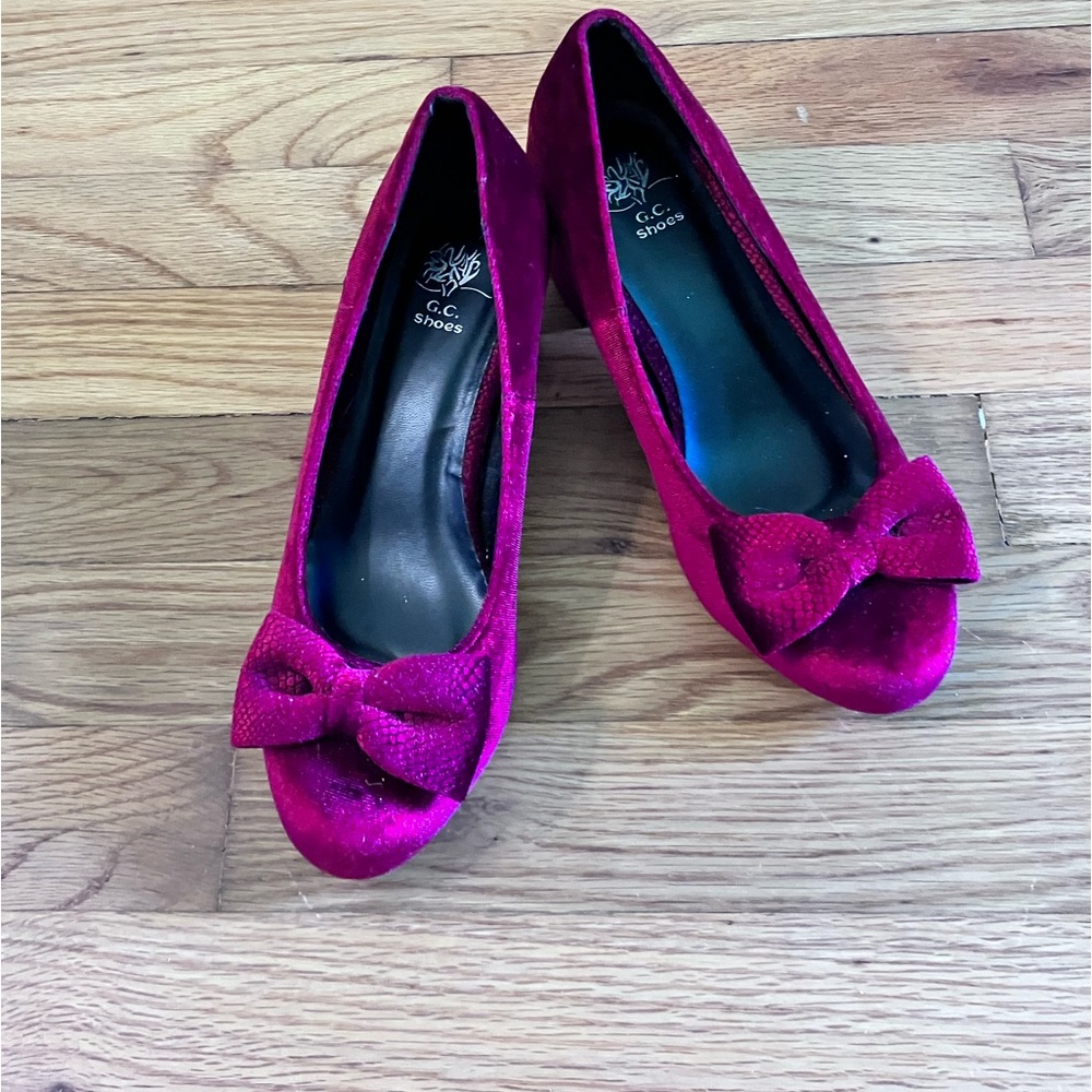 G.C red velvet high heels size 6
